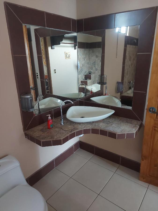 Hotel Torre Fuerte Венесия Экстерьер фото