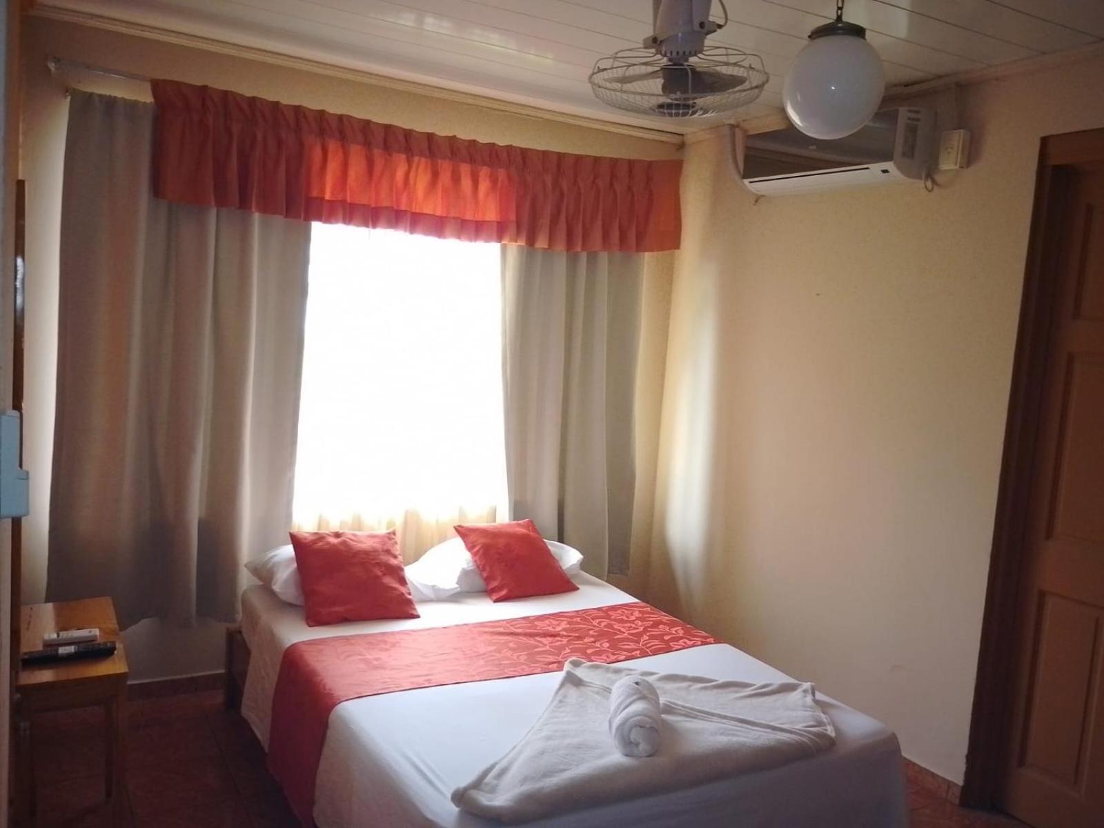 Hotel Torre Fuerte Венесия Экстерьер фото
